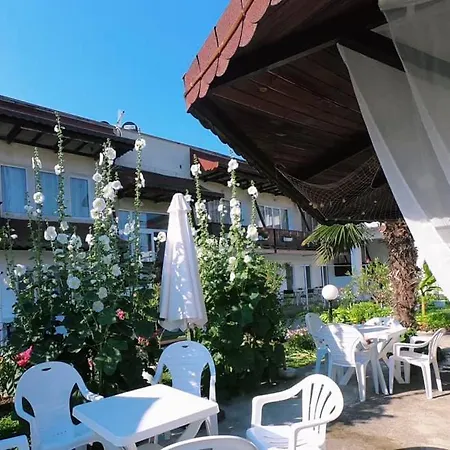 Хотел панорама 2*